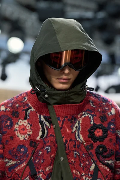 Look 160